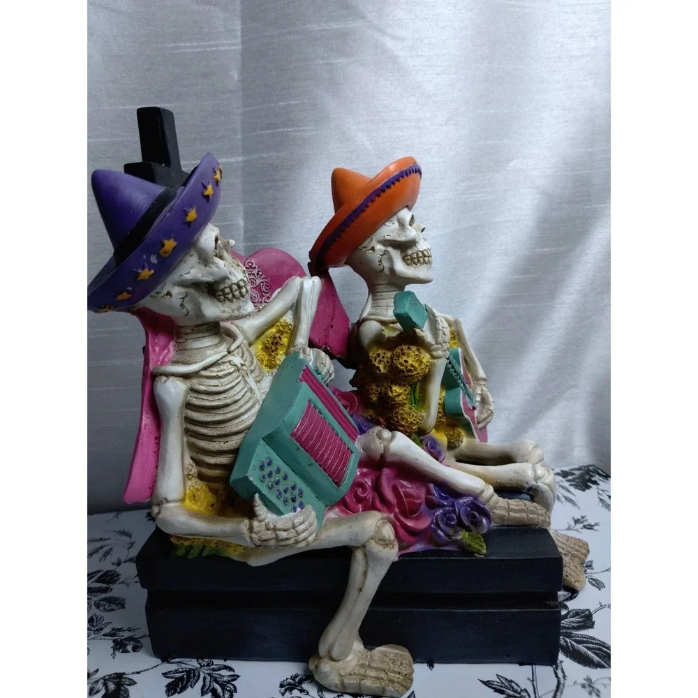 Halloween Decoration Figurines Day Of‎ The Day Skull 8.5